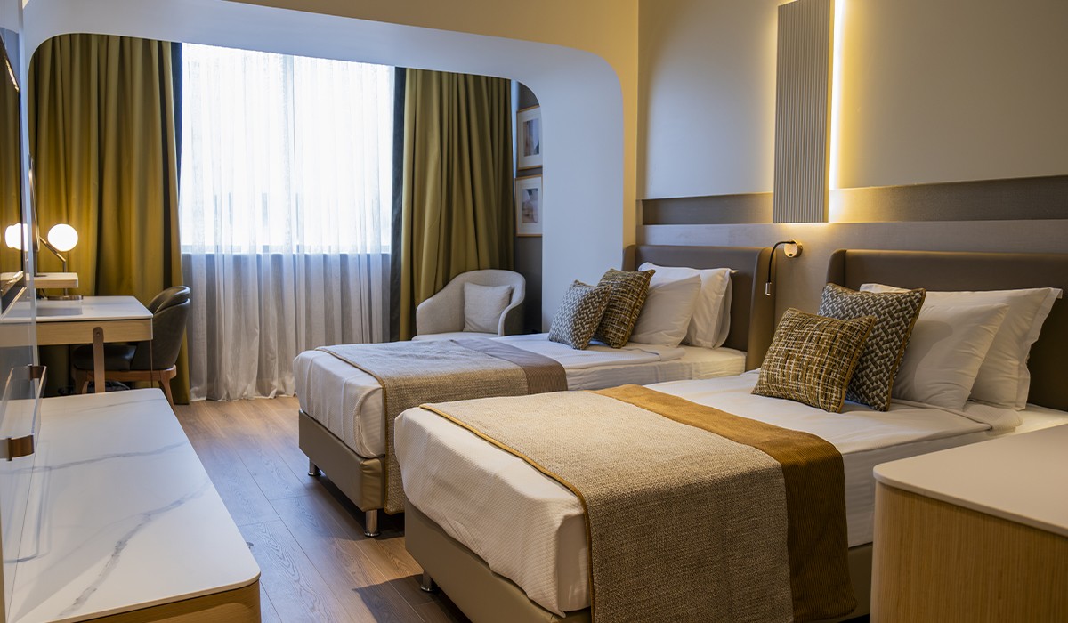 Deluxe Twin Room with View