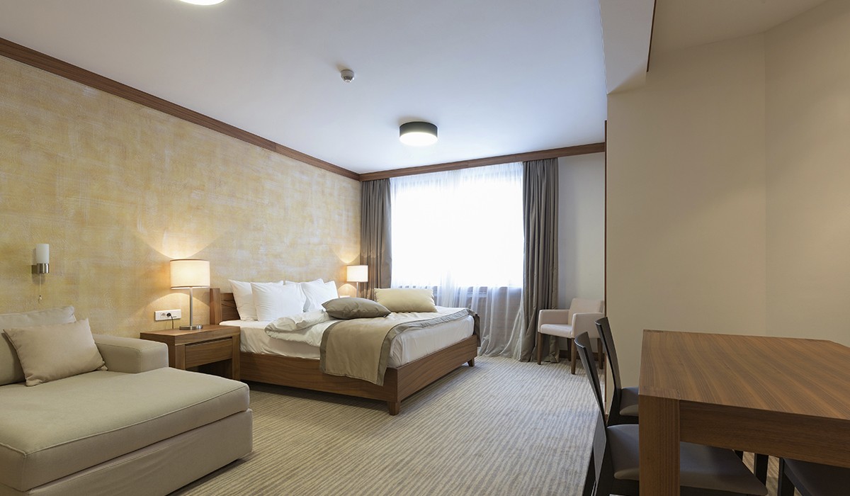 Manzaralı Super King Yataklı King Suit Oda